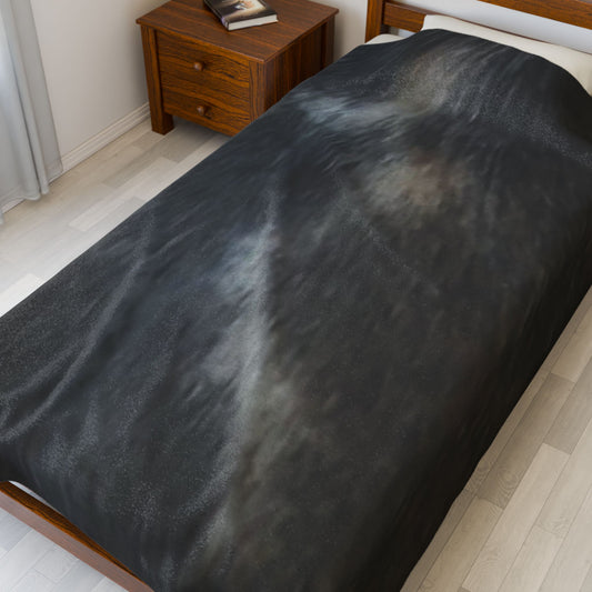 Cozy Velveteen Plush Blanket - Soft Warmth for Chill Evenings